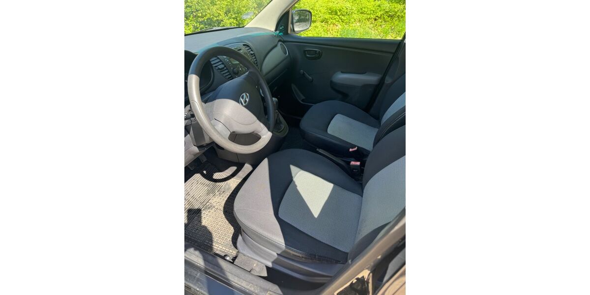 Hyundai i10 103.000 km 2.850 &euro; Wiesbaden 65207