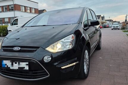 Ford S-Max 212.064 km 5.900 &euro; Kelsterbach 65451
