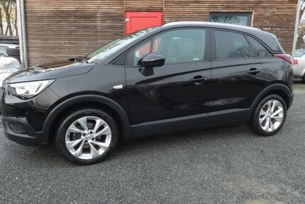 Opel Crossland (X) 141.795 km 6.750 &euro; Rüsselsheim 65428