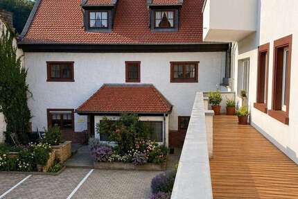 Wohnung Wiesbaden Bierstadt - 2.5 Zimmer, 83 m&sup2;, 400.000&euro; | Angebot:26363903