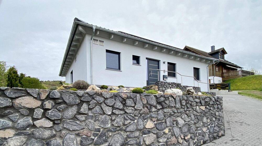 Bungalow Weidenbach - 3 Zimmer, 98 m&sup2;, 399.750&euro; | Angebot:26184440
