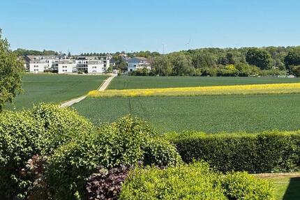 Haus Frankfurt am Main Bonames - 4.5 Zimmer, 138 m&sup2;, 2.000&euro; | Angebot:26048024