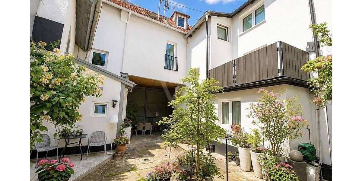 Mehrfamilienhaus, Wohnhaus Hofheim am Taunus Wallau - 7 Zimmer, 206 m&sup2;, 360.000&euro; | Angebot:26475050