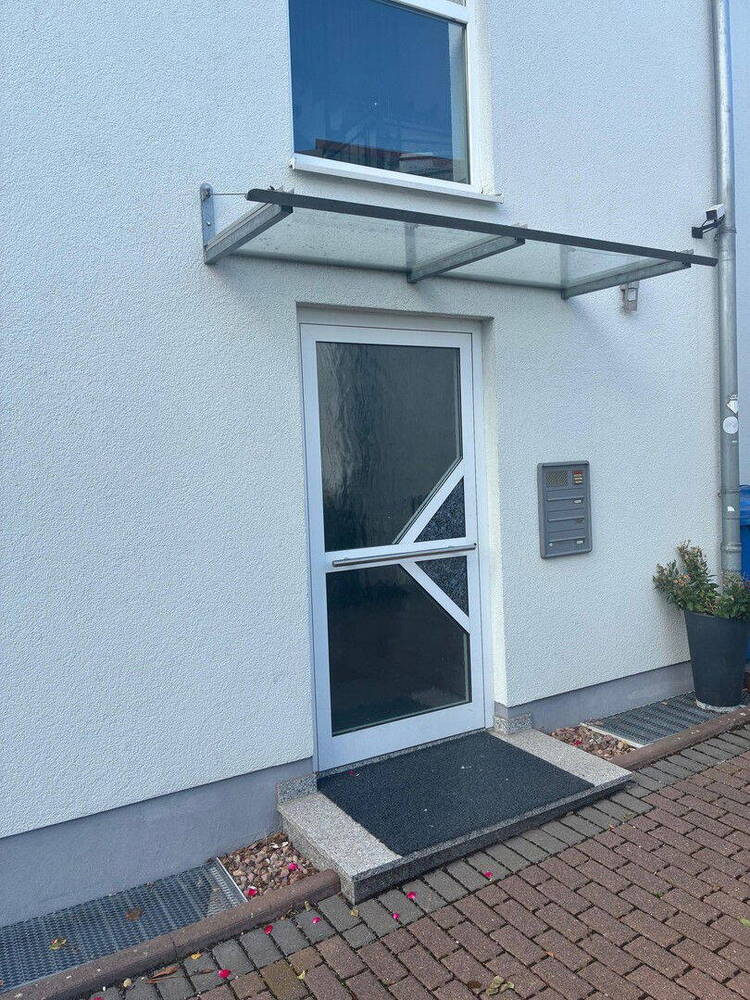 Königstein: 3-Familienhaus gehobenen Standards in Toplage