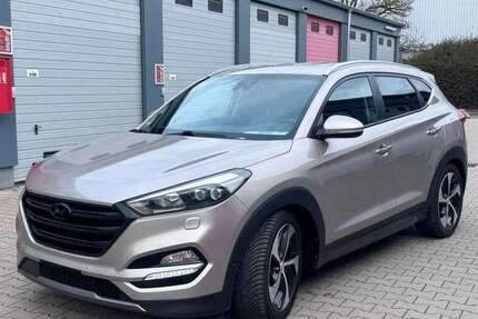 Hyundai TUCSON 153.000 km 15.899 &euro; Groß-Gerau 64521