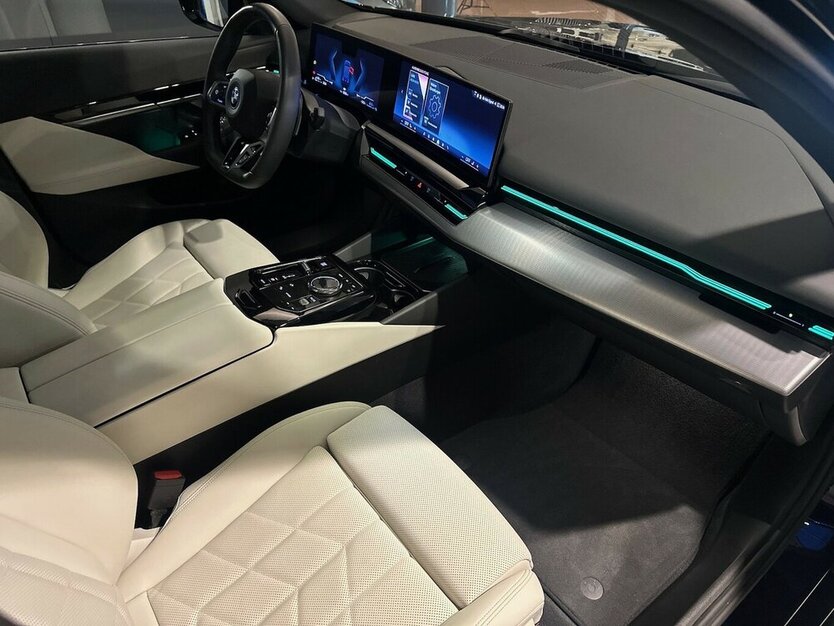 BMW 530e M Sport |Nur 3.TKM|Tansanit-Bau II|Traum 3.498 km 58.999 € Mainz-Kostheim 55246