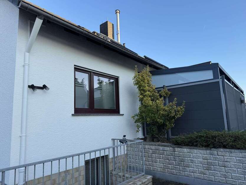 Haus zum Kaufen in Flörsheim Wicker 799.000 € 200 m²