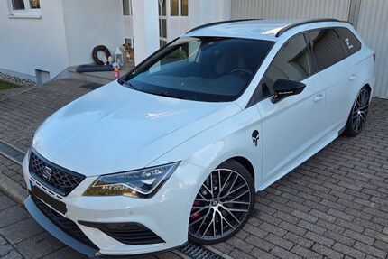 Seat Leon 77.100 km 26.600 &euro; Liederbach am Taunus 65835