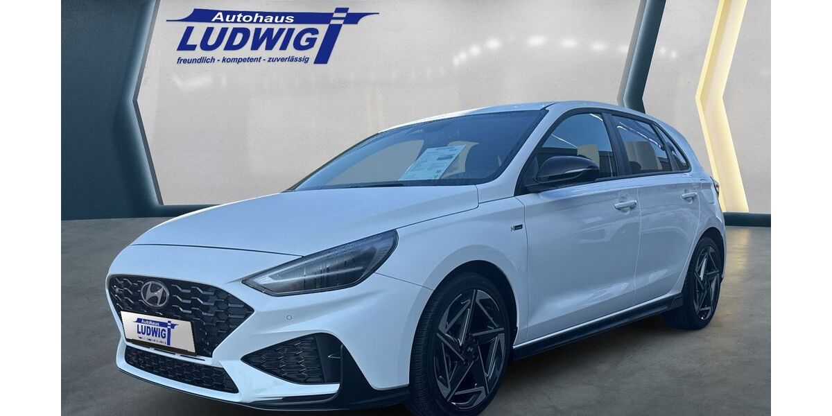 Hyundai i30 24.677 km 23.900 &euro; Idstein 65510