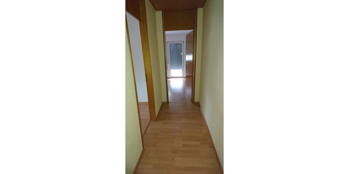 Etagenwohnung Idstein - 3 Zimmer, 82 m&sup2;, 260.000&euro; | Angebot:26885810
