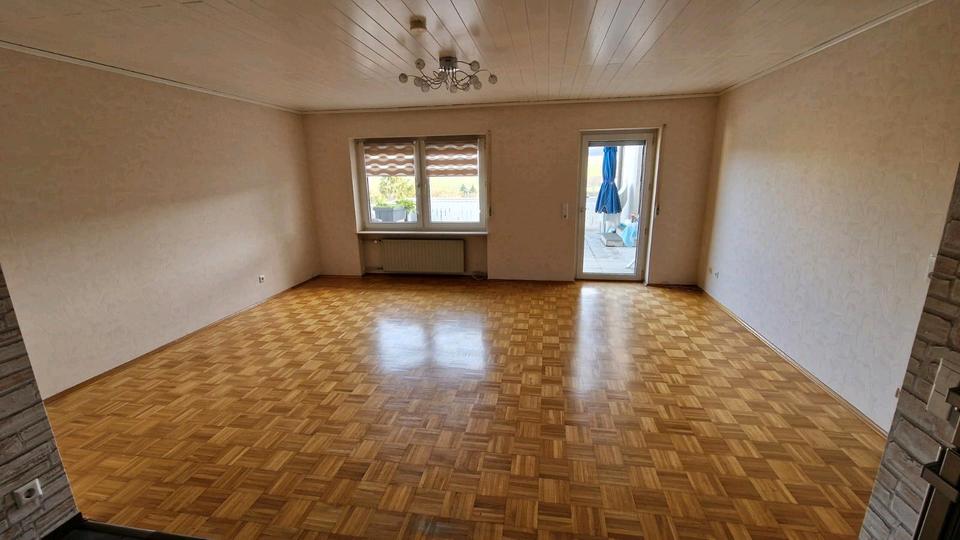 Einfamilienhaus Selters (Taunus) - 10 Zimmer, 366 m&sup2;, 469.000&euro; | Angebot:25406953