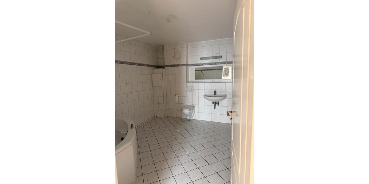 Etagenwohnung Mörfelden-Walldorf Walldorf - 2 Zimmer, 70 m&sup2;, 1.000&euro; | Angebot:26670531