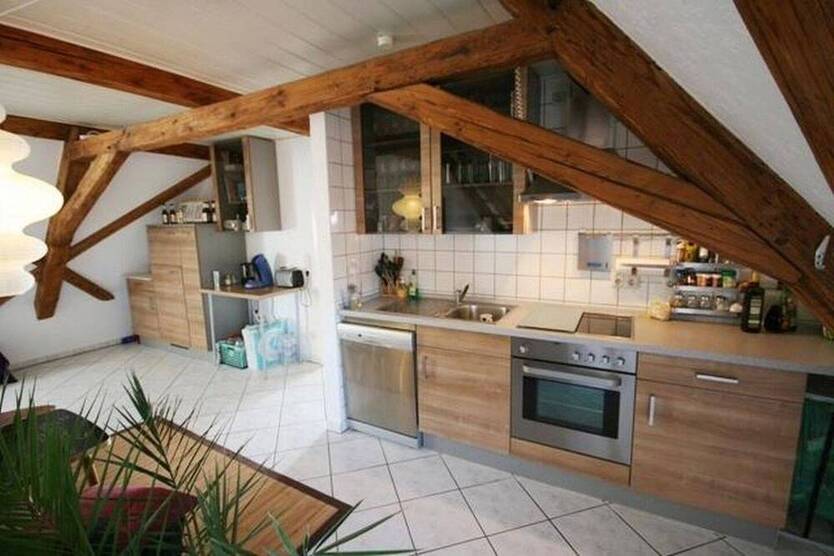Charmante Dachgeschoßwohnung in Essenheim