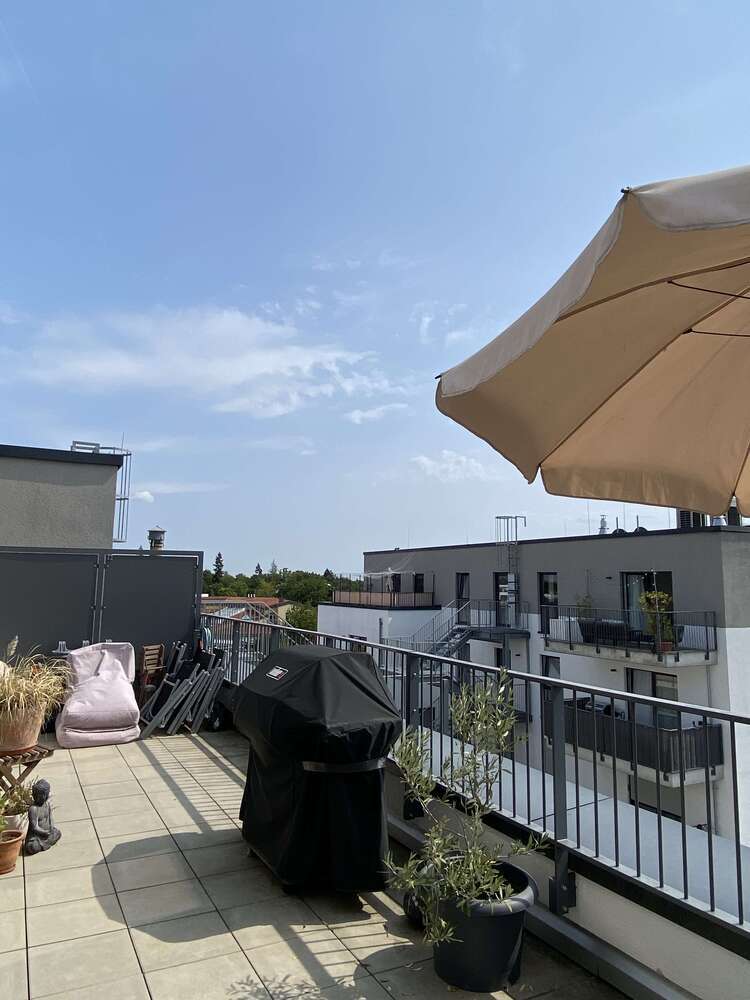 Wohnung zum Mieten in Hochheim 1.548 € 106.79 m²