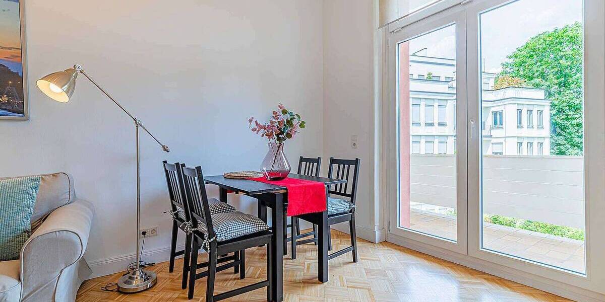 Etagenwohnung Frankfurt am Main Bockenheim - 3 Zimmer, 90 m&sup2;, 2.400&euro; | Angebot:26803848