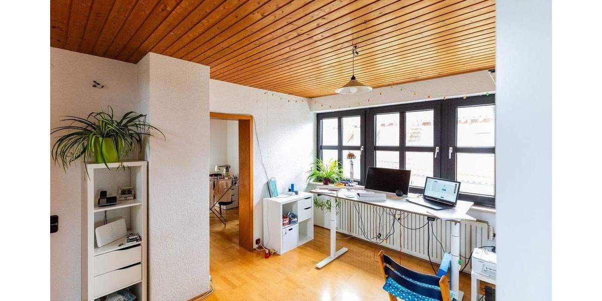 Mehrfamilienhaus, Wohnhaus Bischofsheim - 8 Zimmer, 695.000&euro; | Angebot:24966393