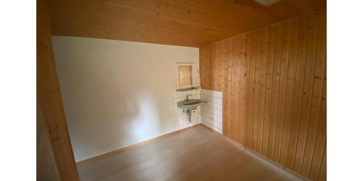 Einfamilienhaus Idstein - 3 Zimmer, 130 m&sup2;, 1.300&euro; | Angebot:26115613