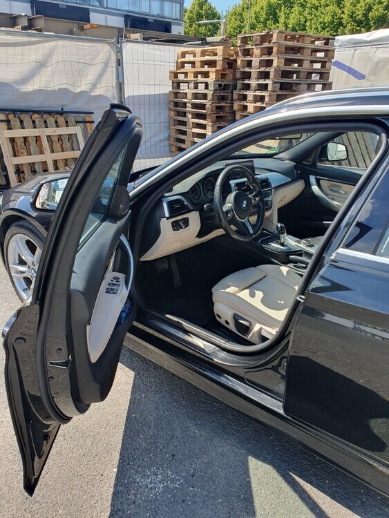 320d F31