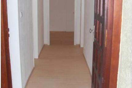 Dachgeschoss Wohnung mit Ausbaureserve, v. Privat, WI Mitte