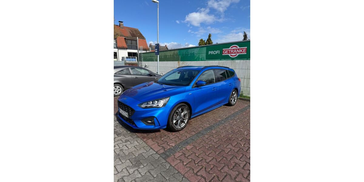 Ford Focus 85.000 km 13.700 &euro; Wiesbaden 65199