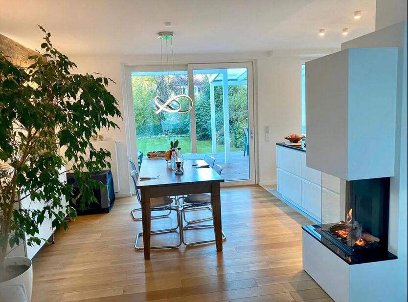 Luxuriös Kernsanierte DHH in Westend Bestlage