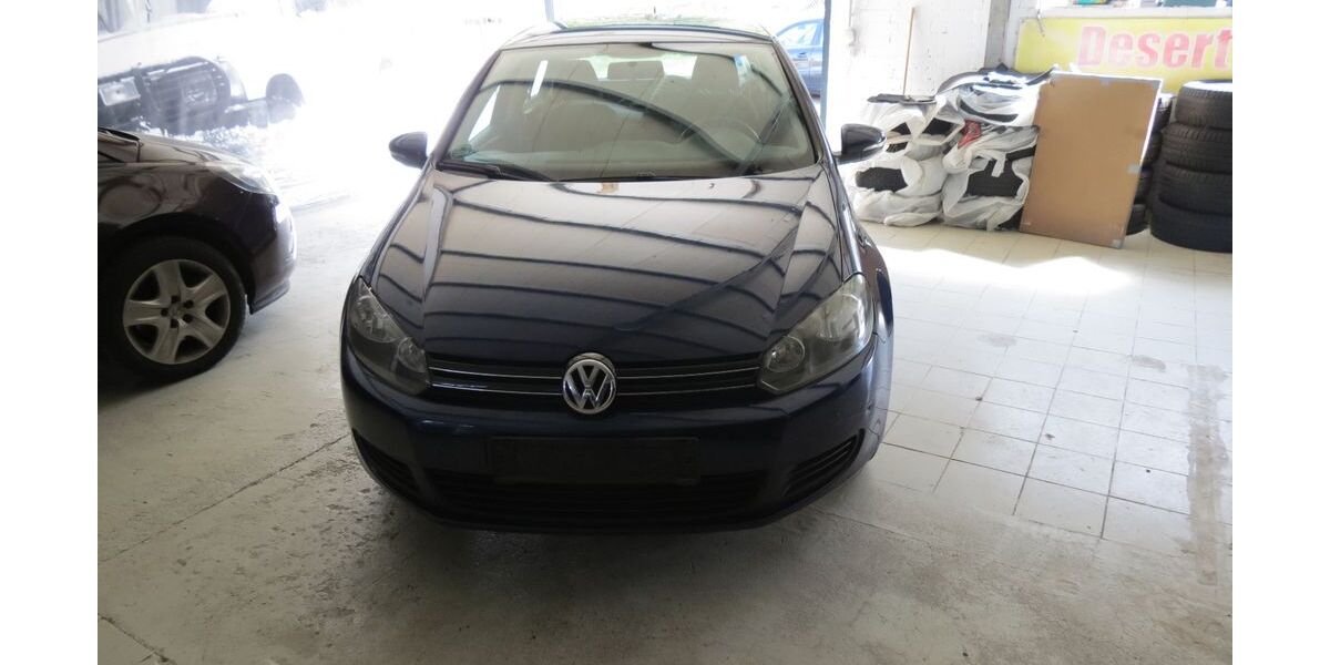VW Golf 220.000 km 3.900 &euro; Schlangenbad 65388