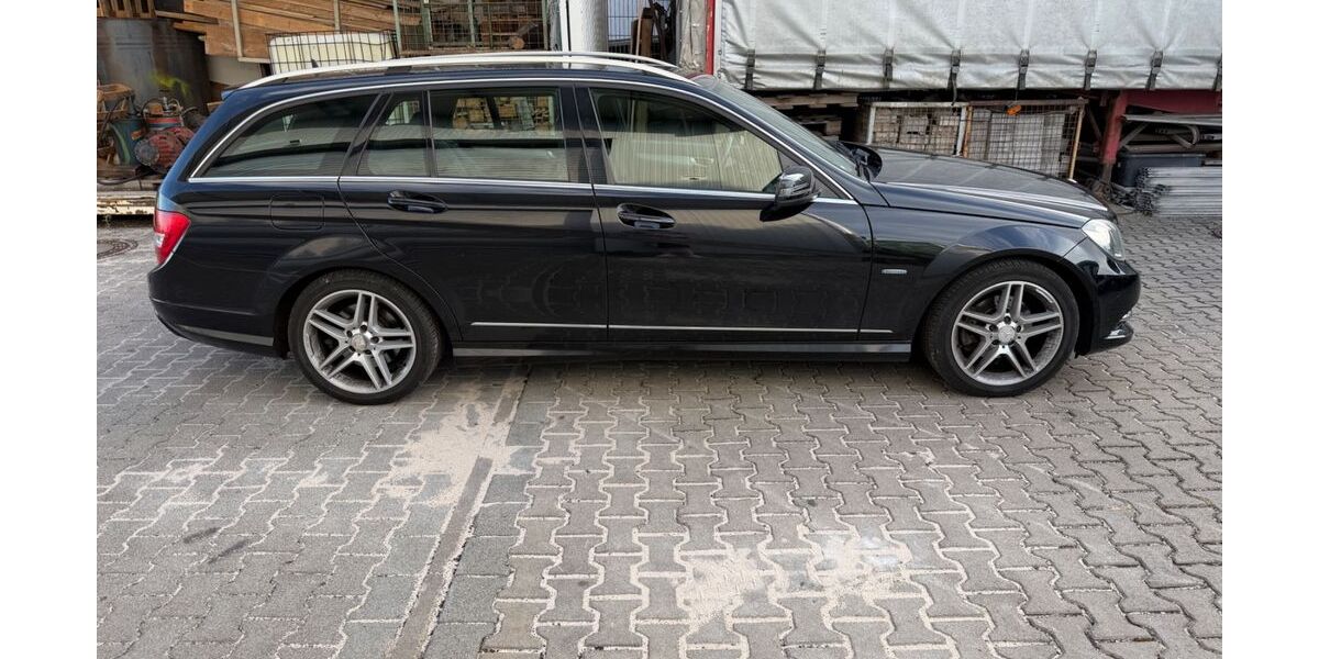 Mercedes-Benz C 250 358.000 km 3.450 &euro; Hochheim 65239