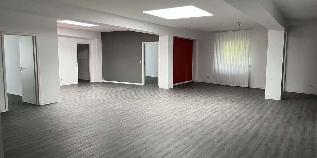 Büro in Eppstein-Vockenhausen 1.450 € 190 m² zimmer