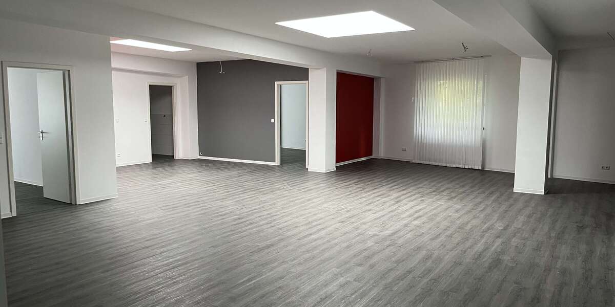 Gewerbeobjekt Eppstein-Vockenhausen Vockenhausen - 1.390&euro; | Angebot:21952943