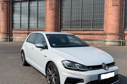 VW Golf 85.000 km 25.999 &euro; Bad Camberg 65520
