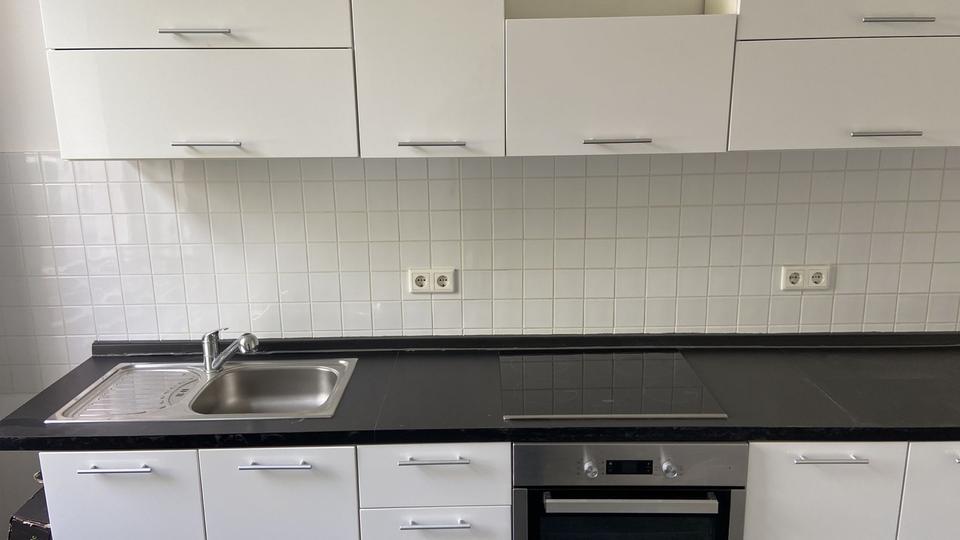 Erdgeschoßwohnung Wiesbaden Biebrich - 2 Zimmer, 75 m&sup2;, 1.000&euro; | Angebot:26025564