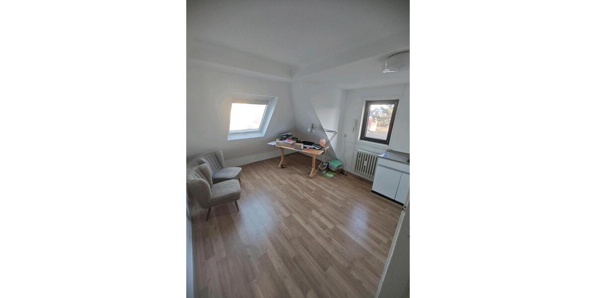 Dachgeschoßwohnung Mainz Gonsenheim - 2 Zimmer, 40 m&sup2;, 750&euro; | Angebot:26049489