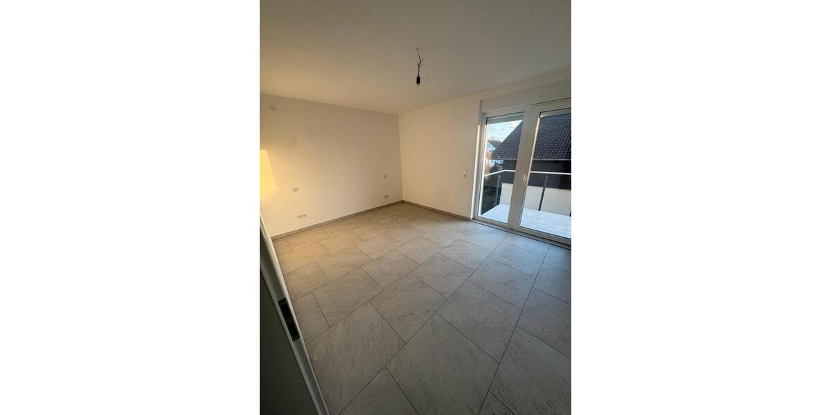 Etagenwohnung Nauheim - 4 Zimmer, 121 m&sup2;, 2.050&euro; | Angebot:25435473