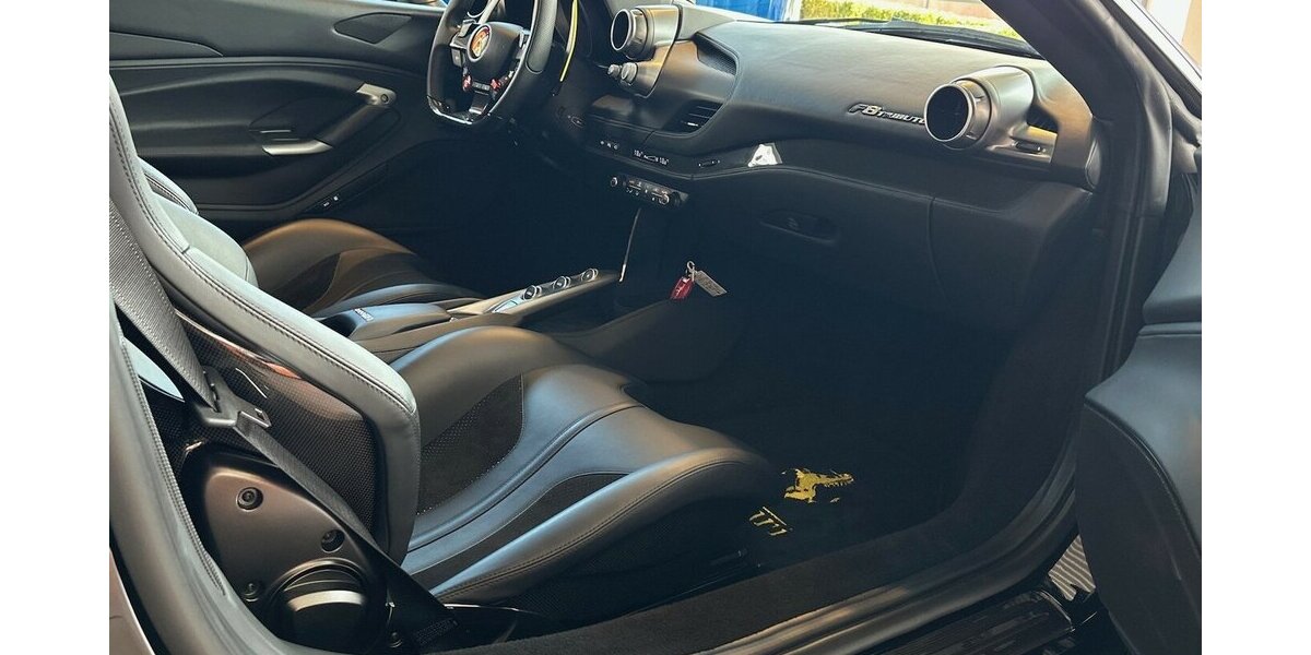 Ferrari F8 Tributo Racing|Lift|Carbon|Service neu|Garantie 15.809 km 275.999 &euro; Mainz-Kostheim 55246