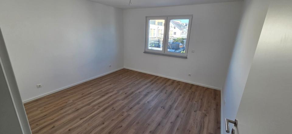 Etagenwohnung Mörfelden-Walldorf Walldorf - 2 Zimmer, 70 m&sup2;, 1.400&euro; | Angebot:26042475
