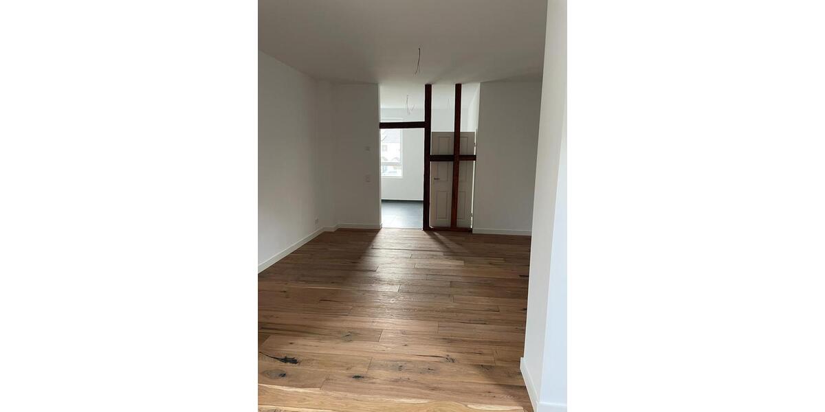 Erdgeschoßwohnung Bad Soden am Taunus - 2 Zimmer, 98 m&sup2;, 1.500&euro; | Angebot:24395405