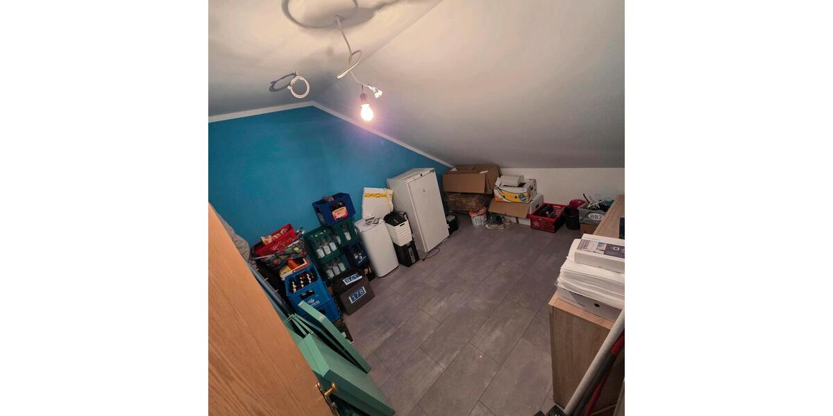 Dachgeschoßwohnung Harxheim - 4.5 Zimmer, 148 m&sup2;, 1.900&euro; | Angebot:26196443