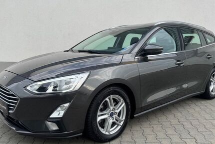 Ford Focus 51.000 km 14.700 € Ginsheim Gustavsburg 65462
