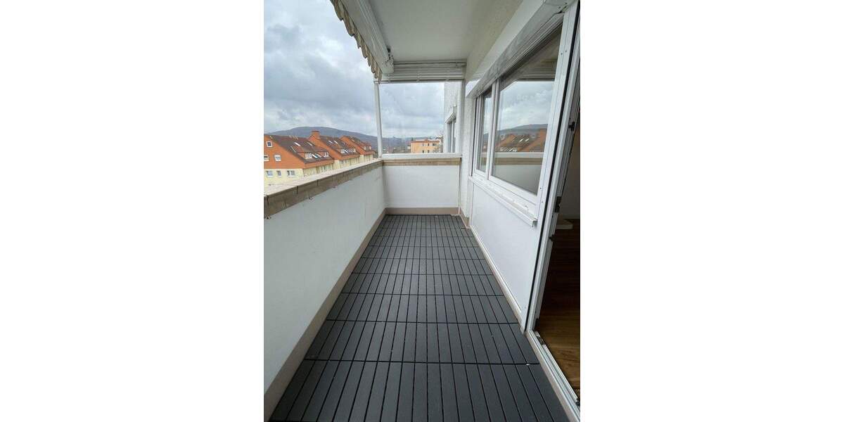 Etagenwohnung Niedernhausen - 4 Zimmer, 90 m&sup2;, 209.000&euro; | Angebot:25823326