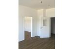 Sanierte und renovierte 2-Zimmer-Wohnung mit Balkon und Tageslichtbad