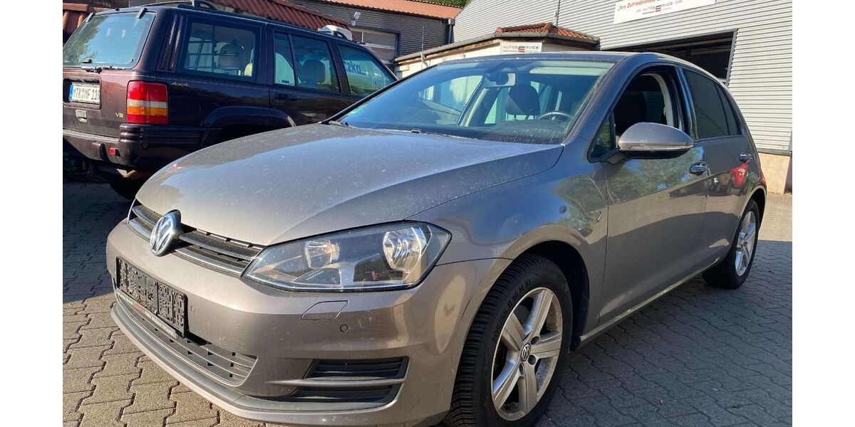 VW Golf 110.000 km 11.599 &euro; Eppstein 65817