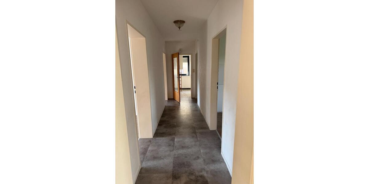 Etagenwohnung Bad Schwalbach - 3 Zimmer, 100 m&sup2;, 1.100&euro; | Angebot:26477098