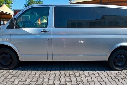 VW T5 Transporter 238.500 km 9.800 &euro; Rüsselsheim 65428