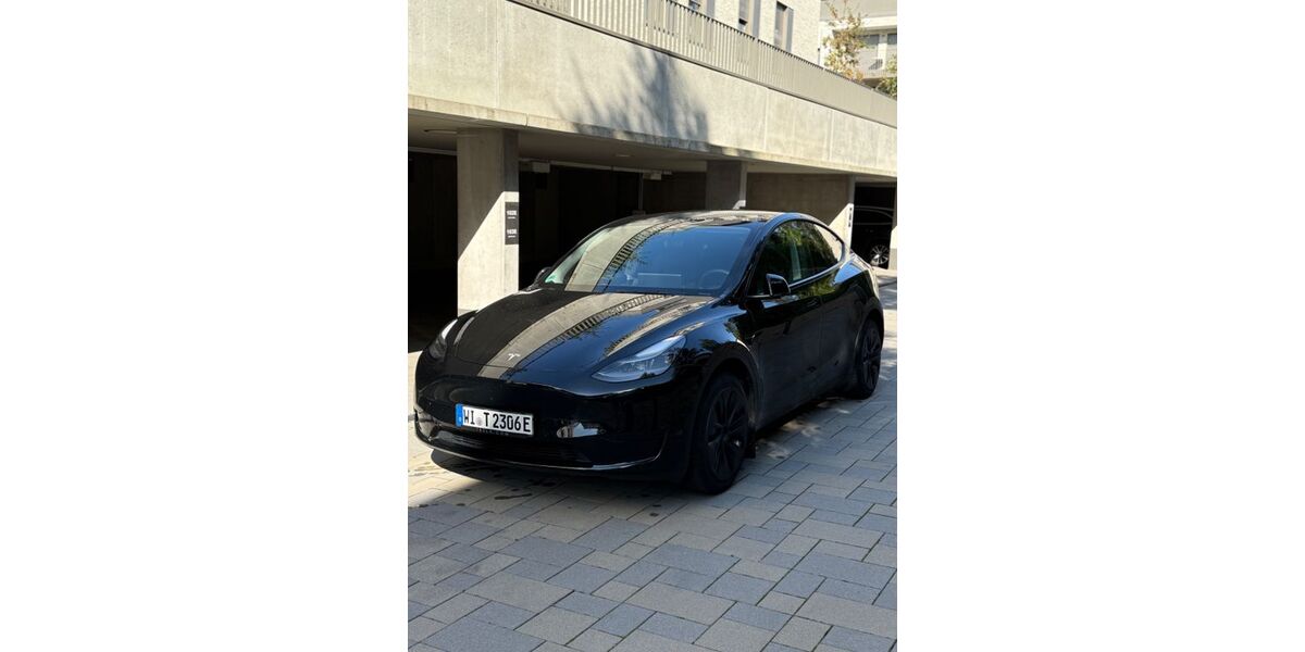 Tesla Model Y 25.500 km 36.500 &euro; Wiesbaden 65197