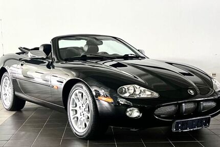Jaguar XK8