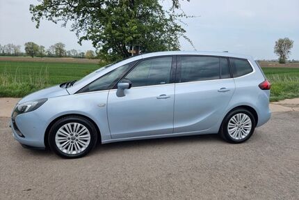 Opel Zafira Tourer