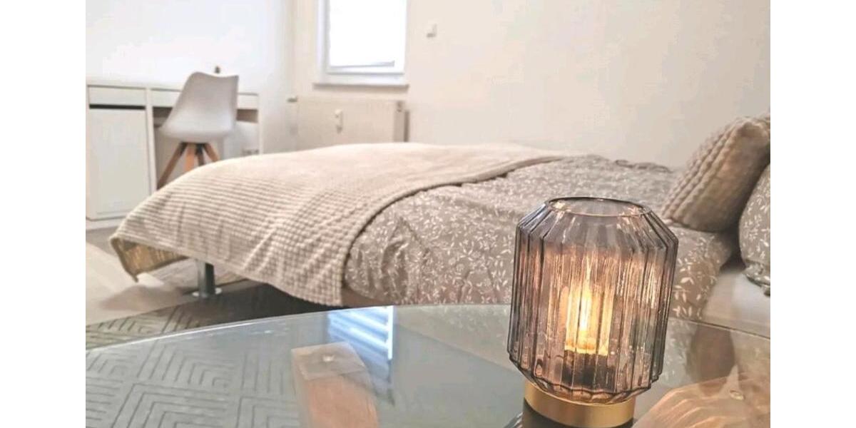 Dachgeschoßwohnung Wiesbaden Mainz-Kostheim - 1 Zimmer, 60 m&sup2;, 1.500&euro; | Angebot:25179944