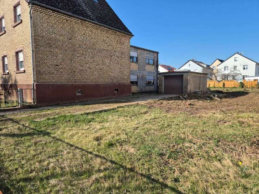 Grundstück zu verkaufen in Rüsselsheim-Haßloch 450.000 € 804 m²