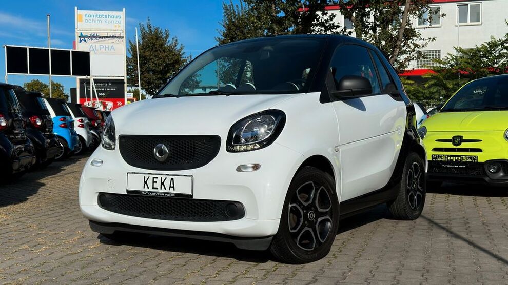 Smart ForTwo 63.704 km 12.990 € Wiesbaden 65187