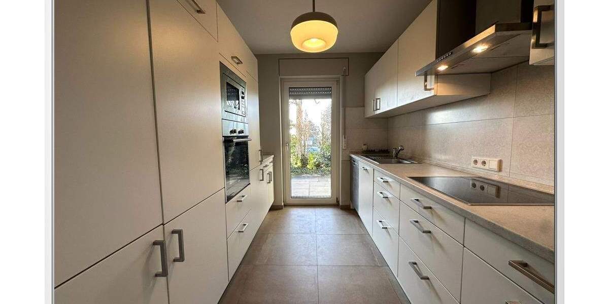 GROSSZÜGIGE und TOP GESCHNITTENE 4-Zimmerwohnung in sehr ruhiger Wohnlage 4 zimmer